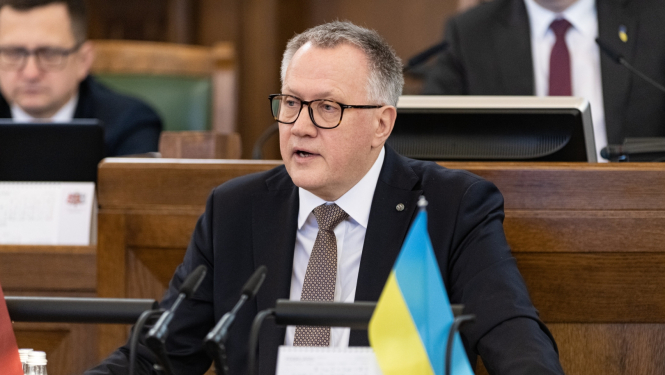 Finanšu ministrs Arvils Ašeradens Saeimas sēdē