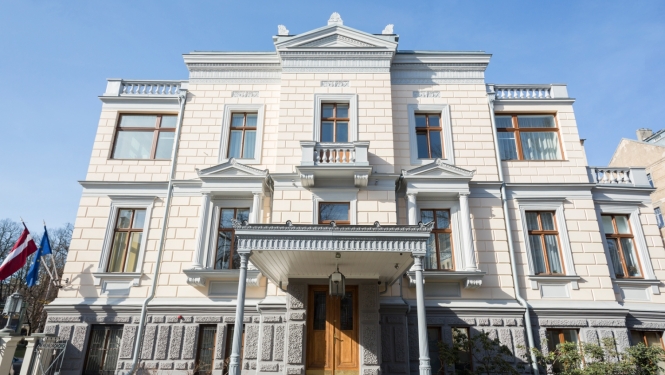 Kultūras ministrijas ēka, skats no pagalma