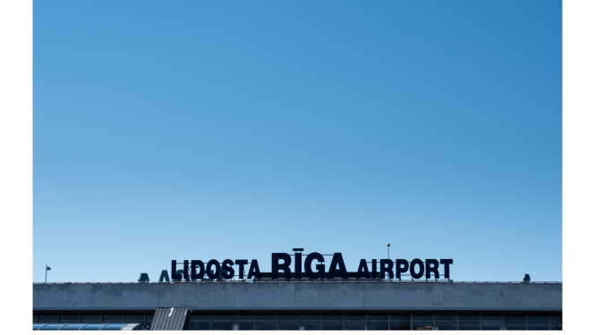 Lidostas Rīga izkārtne