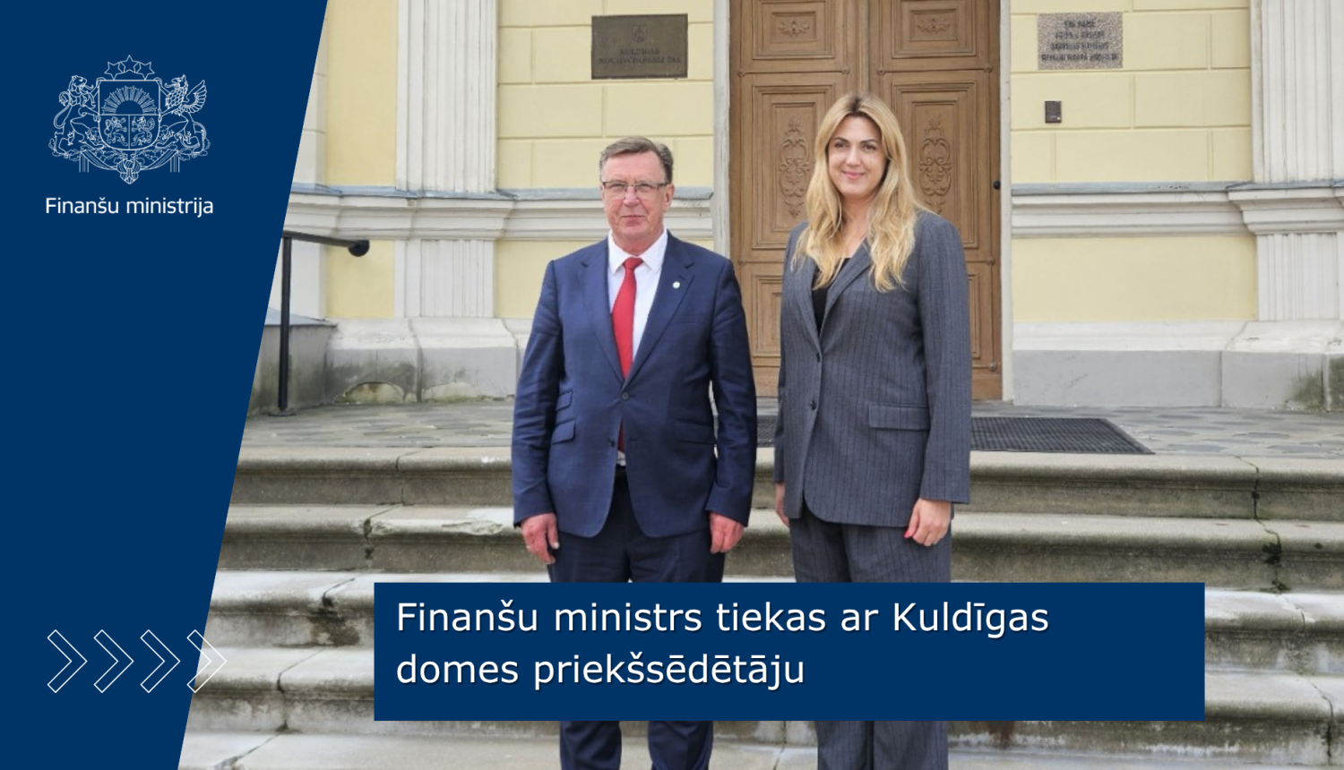 Finanšu ministrs Māris Kučinskis tiekas ar Kuldīgas pilsētas domes priekšsēdētāju Inesi Astaševsku.