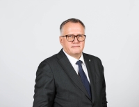 A.Ašerādena portrets līdz viduklim