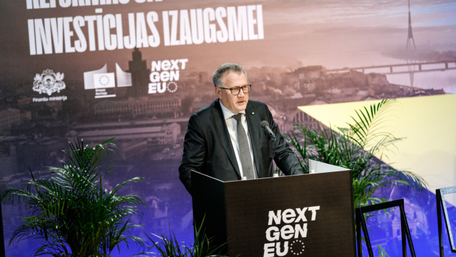 Finanšu ministrs forumā “Reformas un investīcijas izaugsmei”
