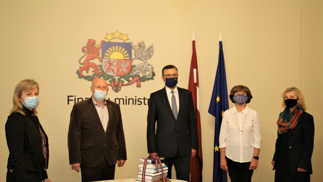 Finanšu ministrs tiekas ar Grāmatizdevēju asociācijas pārstāvjiem