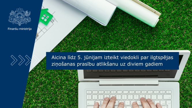 dators un dokumenti zālē