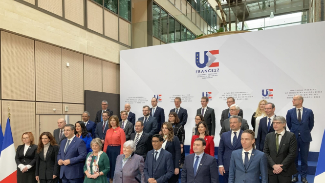 Sanāksmes dalībnieki