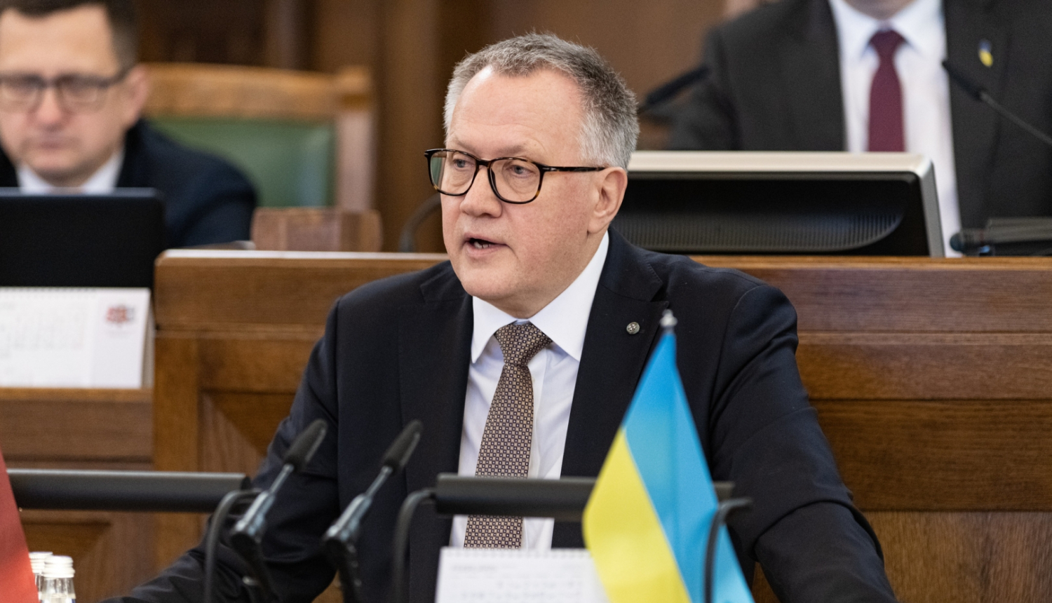 Finanšu ministrs Arvils Ašeradens Saeimas sēdē
